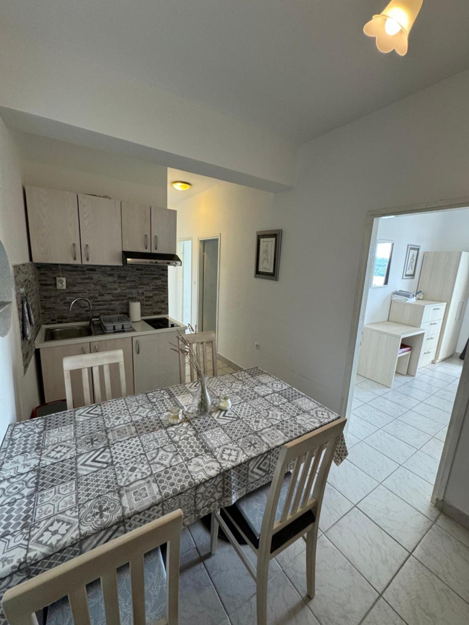 Marina Apartmani Tisno Murter Exteriér fotografie