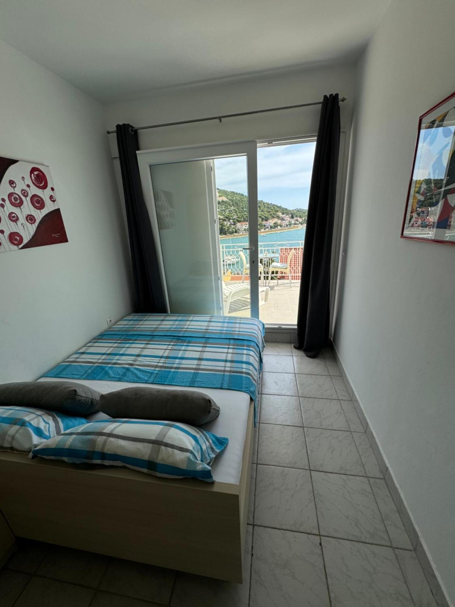 Marina Apartmani Tisno Murter Exteriér fotografie
